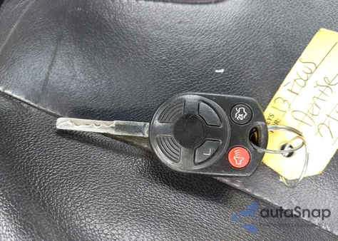 2013 Ford Focus Se из США, поврежденный, VIN 1FADP3F25DL381720